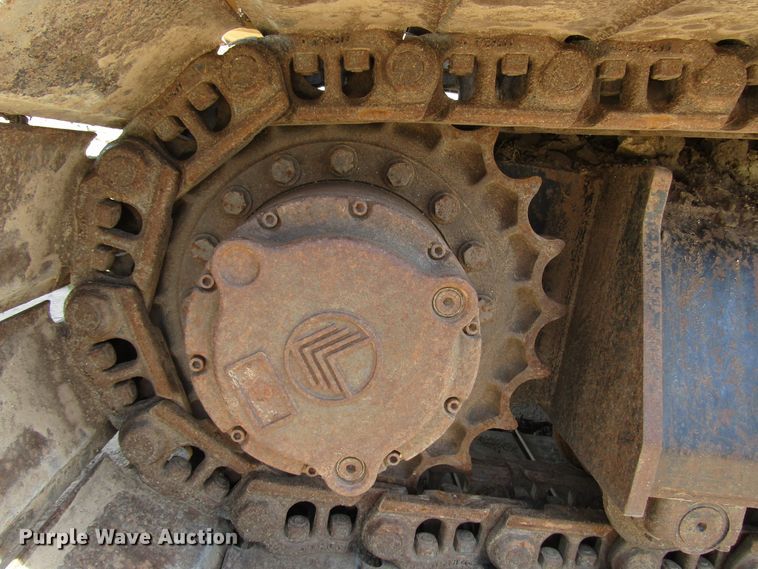 image for item DD6204 1995 John Deere 690E LC excavator