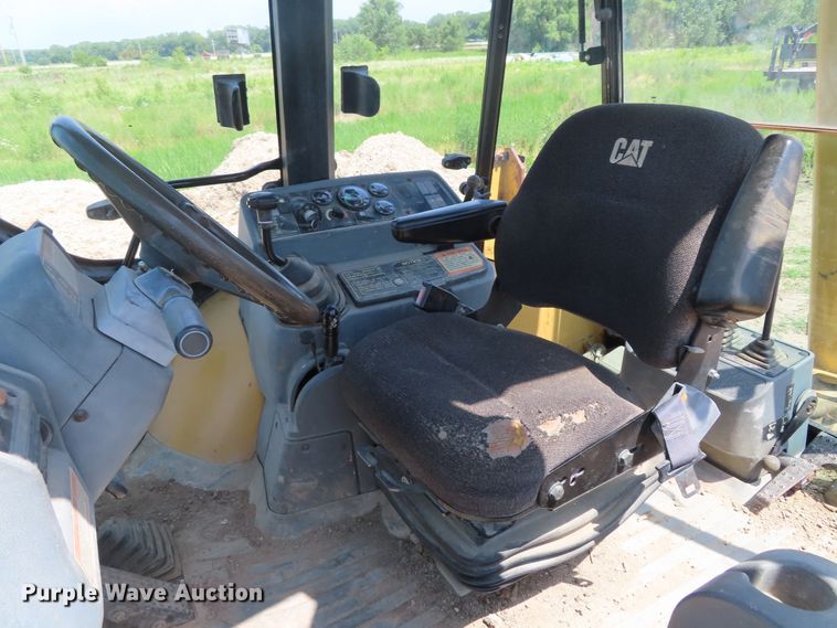 image for item DD6205 2000 Caterpillar 426C backhoe