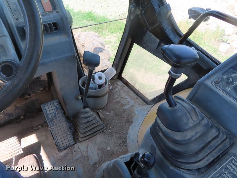 image for item DD6205 2000 Caterpillar 426C backhoe