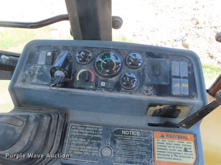 image for item DD6205 2000 Caterpillar 426C backhoe