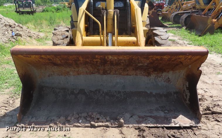 image for item DD6205 2000 Caterpillar 426C backhoe