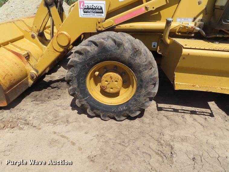 image for item DD6205 2000 Caterpillar 426C backhoe