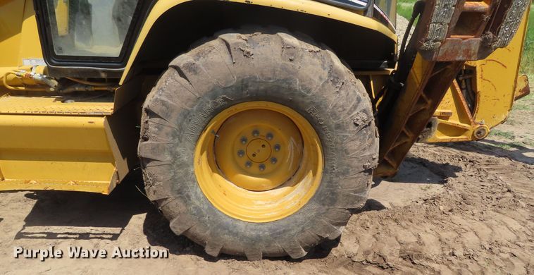 image for item DD6205 2000 Caterpillar 426C backhoe