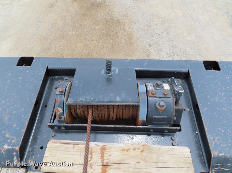 image for item DD6207 2002 Landoll 660C tilt deck equipment trailer