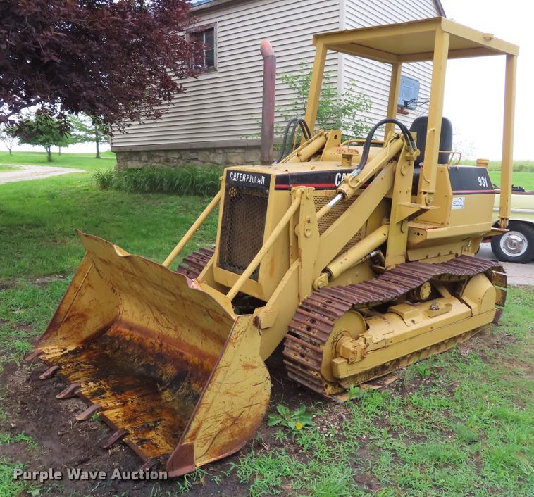 image for item DD6212 1976 Caterpillar 931 track loader