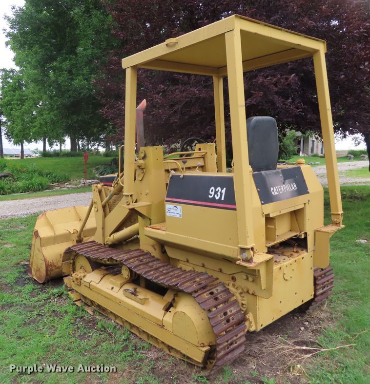 image for item DD6212 1976 Caterpillar 931 track loader