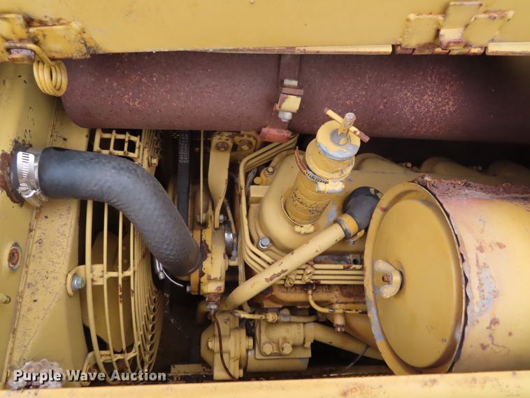 image for item DD6212 1976 Caterpillar 931 track loader