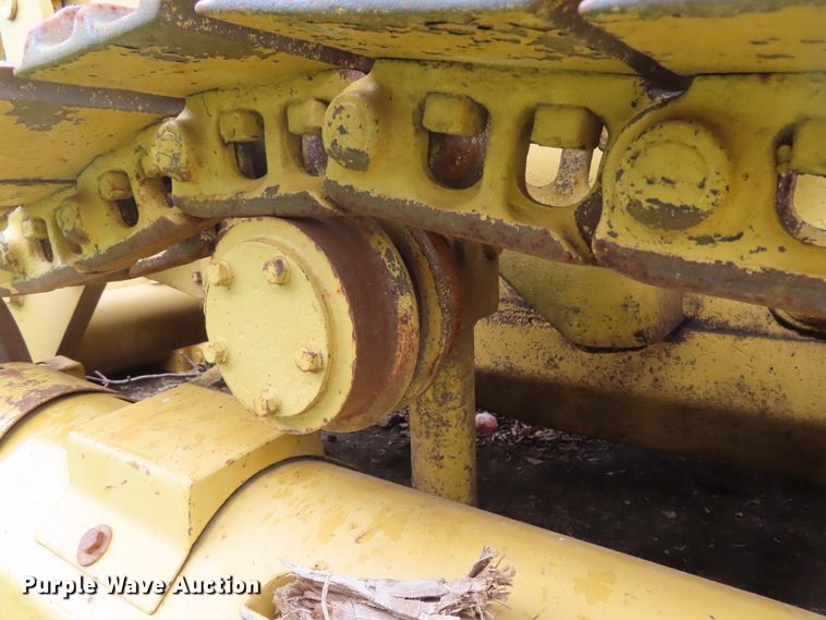 image for item DD6212 1976 Caterpillar 931 track loader