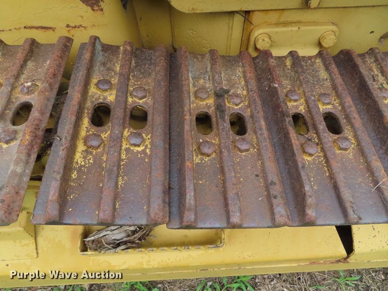 image for item DD6212 1976 Caterpillar 931 track loader