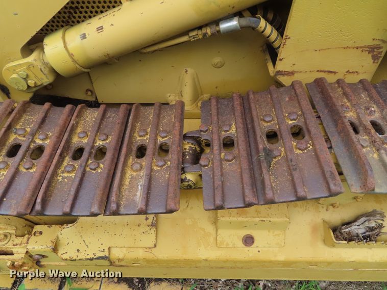 image for item DD6212 1976 Caterpillar 931 track loader