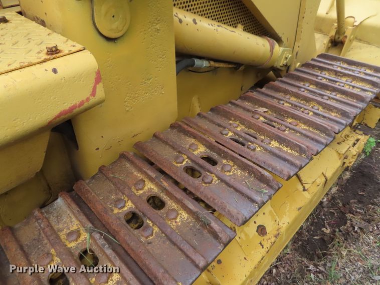 image for item DD6212 1976 Caterpillar 931 track loader