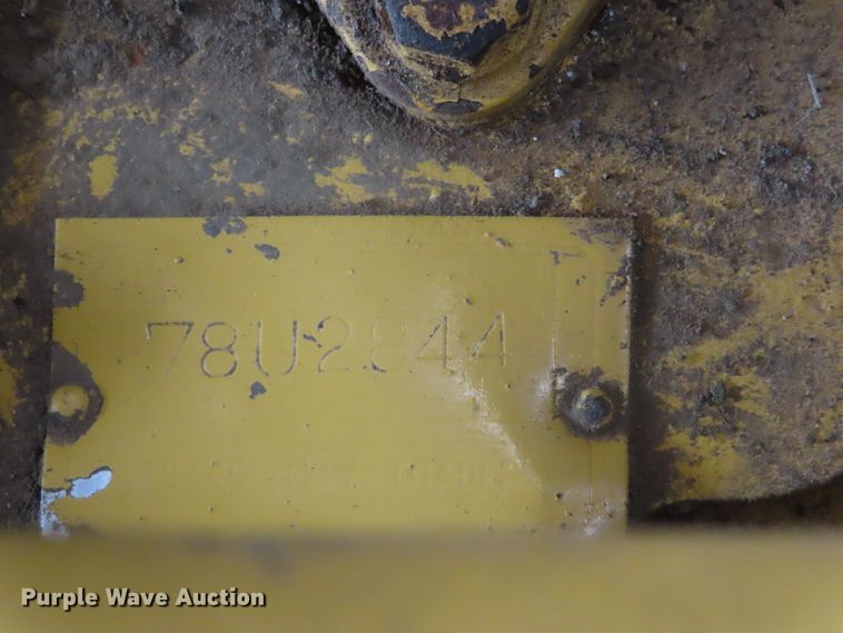 image for item DD6212 1976 Caterpillar 931 track loader