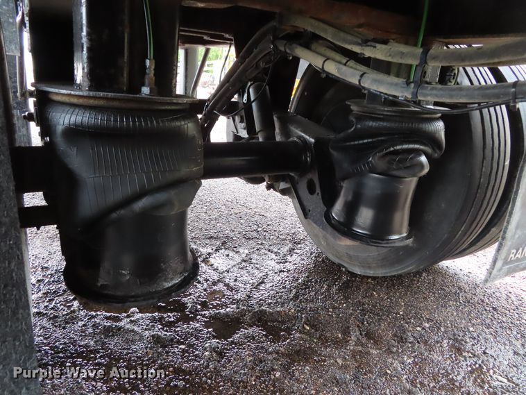 image for item DD6227 2007 East end dump trailer