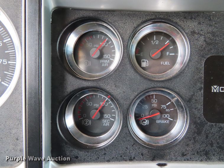 image for item DD6229 2006 Kenworth T800 dump truck