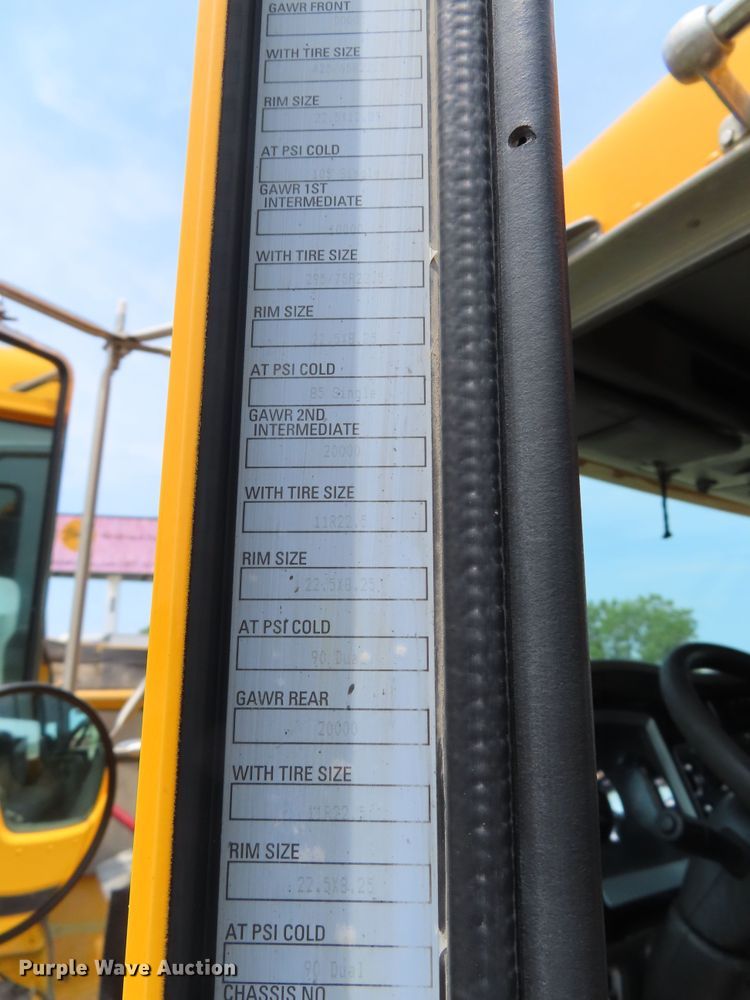 image for item DD6229 2006 Kenworth T800 dump truck