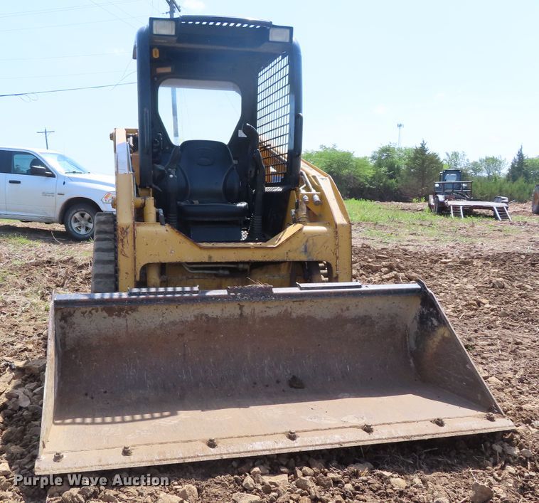 image for item DD6245 2009 John Deere CT315 skid steer