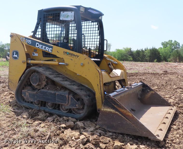 image for item DD6245 2009 John Deere CT315 skid steer