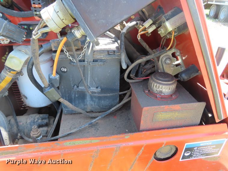 image for item DD6247 2004 Ditch Witch JT520 directional boring unit
