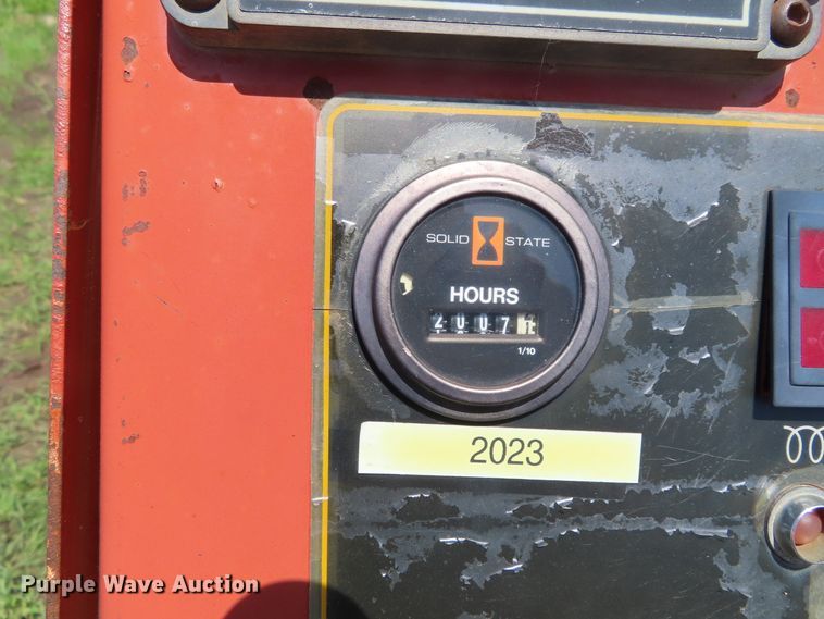 image for item DD6247 2004 Ditch Witch JT520 directional boring unit