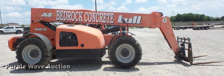 image for item DD6289 2006 JLG 944E-42 telehandler