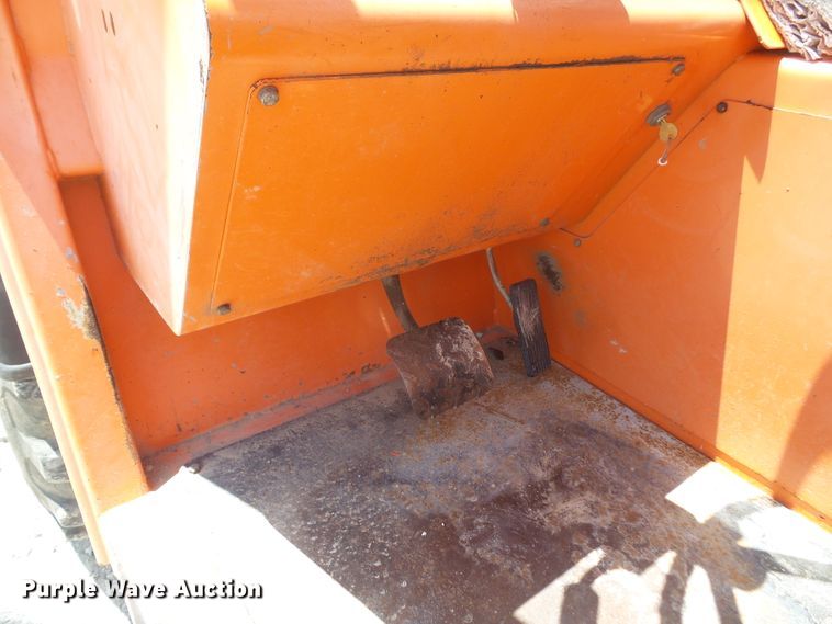 image for item DD6289 2006 JLG 944E-42 telehandler