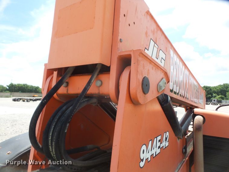 image for item DD6289 2006 JLG 944E-42 telehandler