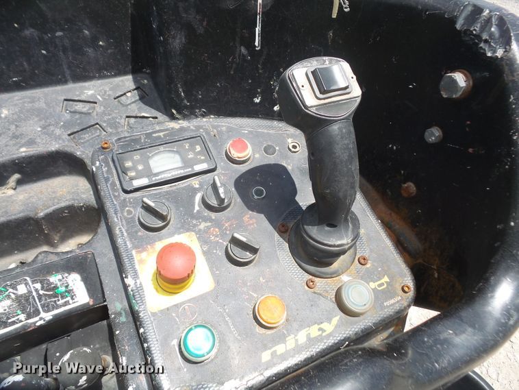 image for item DD6290 2011 Niftylift SP64 Hybrid boom lift