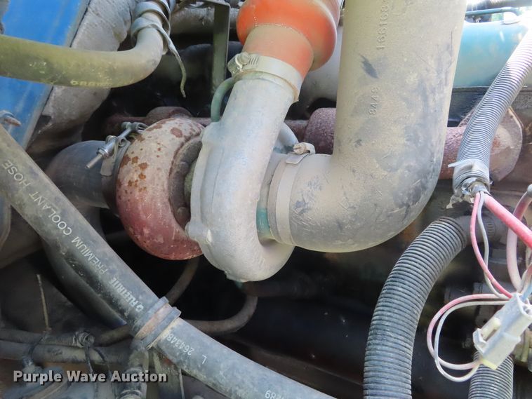 image for item DD6292 1993 International 4700 crane truck