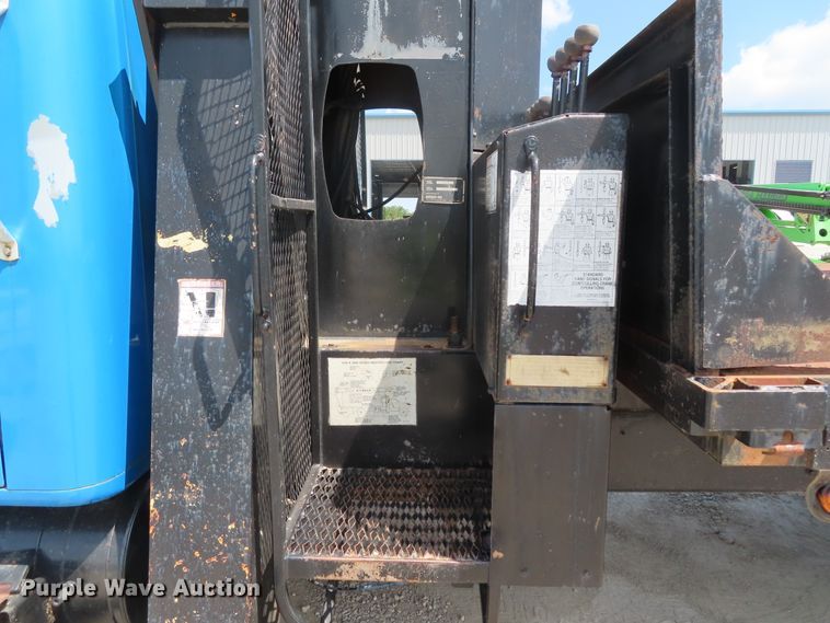 image for item DD6292 1993 International 4700 crane truck