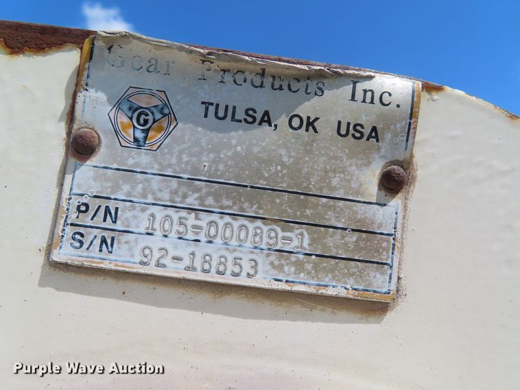 image for item DD6292 1993 International 4700 crane truck