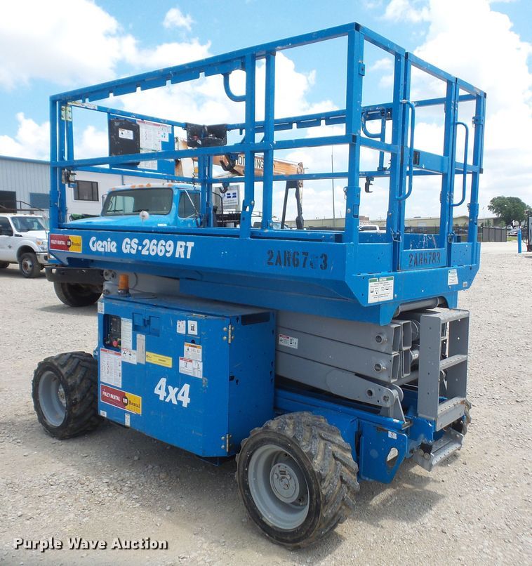 image for item DD6293 2012 Genie GS2669 scissor lift