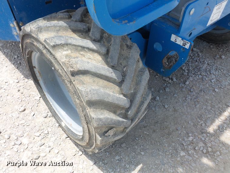 image for item DD6293 2012 Genie GS2669 scissor lift