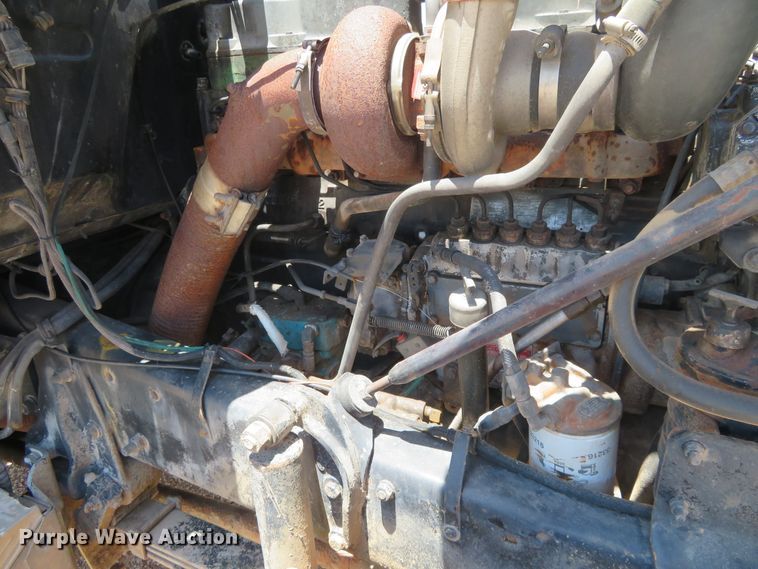 image for item DD7103 1989 Mack R688ST tank truck