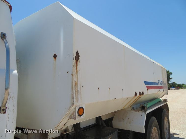 image for item DD7103 1989 Mack R688ST tank truck