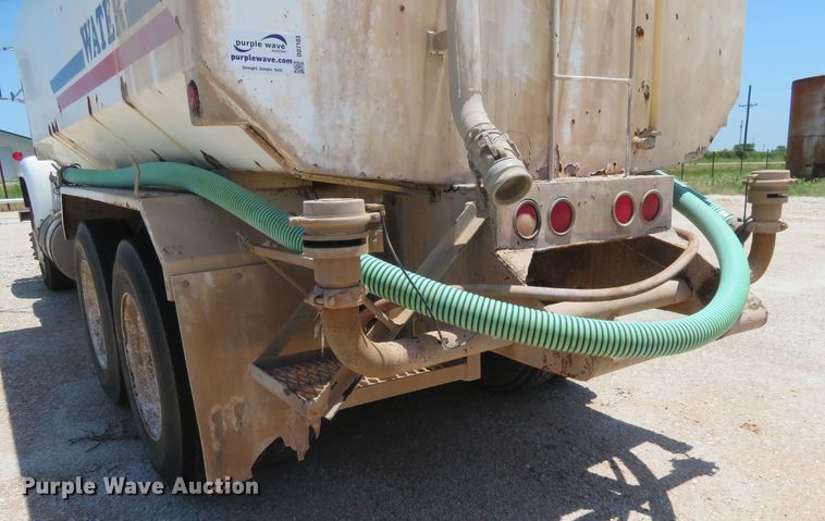 image for item DD7103 1989 Mack R688ST tank truck