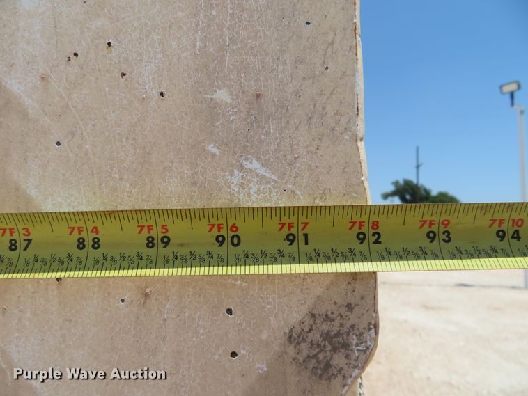 image for item DD7103 1989 Mack R688ST tank truck