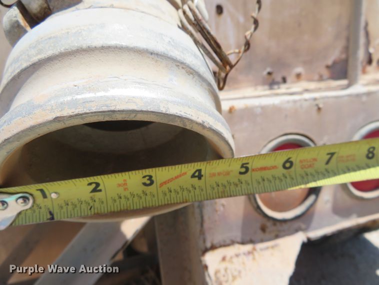 image for item DD7103 1989 Mack R688ST tank truck