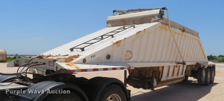 image for item DD7104 2009 CTS BDT-42 bottom dump trailer