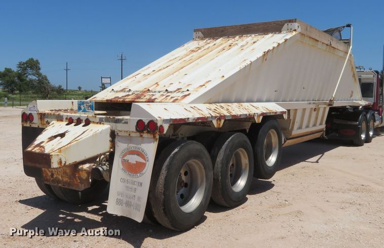 image for item DD7104 2009 CTS BDT-42 bottom dump trailer
