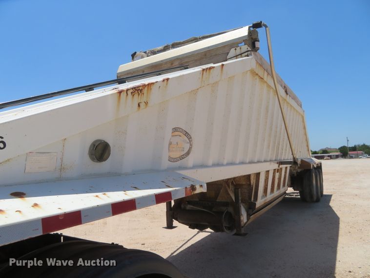 image for item DD7104 2009 CTS BDT-42 bottom dump trailer