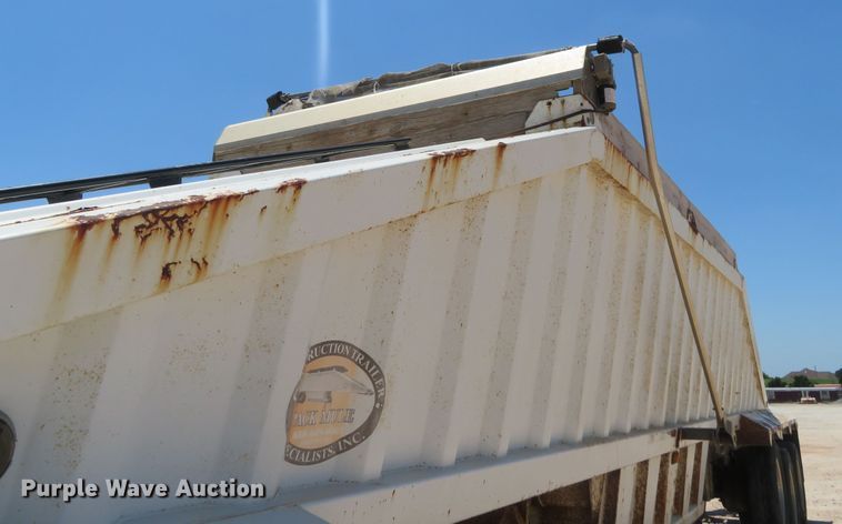 image for item DD7104 2009 CTS BDT-42 bottom dump trailer