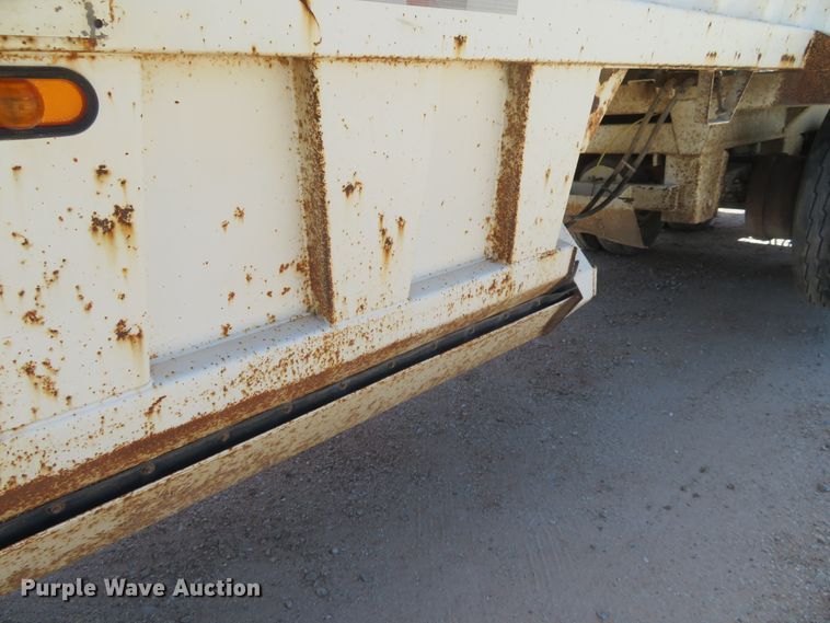 image for item DD7104 2009 CTS BDT-42 bottom dump trailer