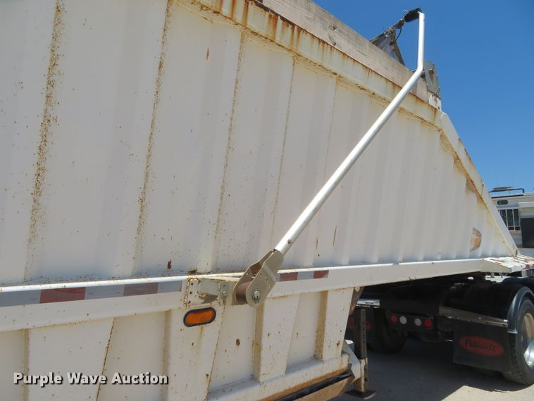 image for item DD7104 2009 CTS BDT-42 bottom dump trailer