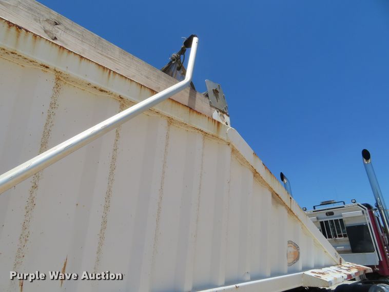 image for item DD7104 2009 CTS BDT-42 bottom dump trailer