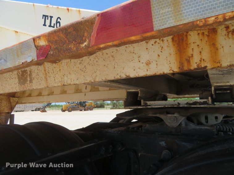 image for item DD7104 2009 CTS BDT-42 bottom dump trailer