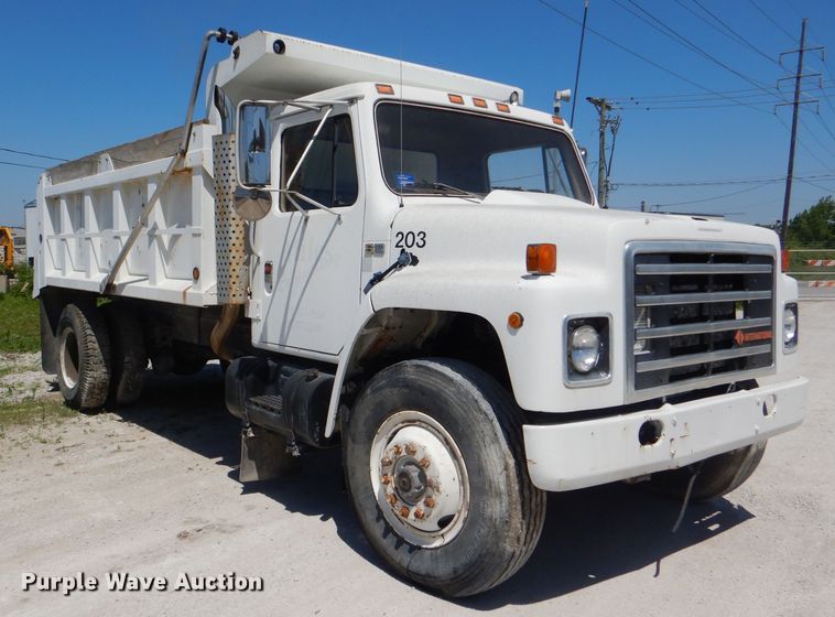 image for item DE3523 1988 International S1900 dump truck