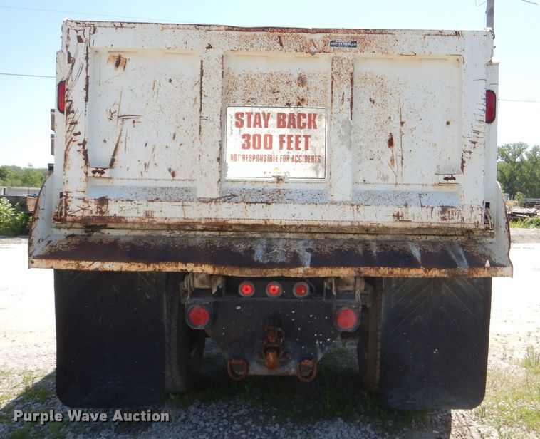 image for item DE3523 1988 International S1900 dump truck