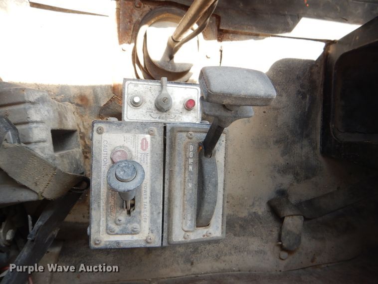 image for item DE3523 1988 International S1900 dump truck