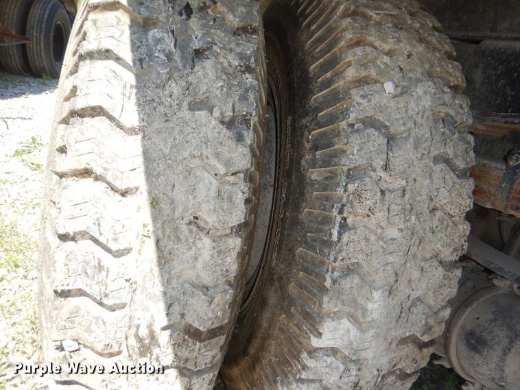 image for item DE3523 1988 International S1900 dump truck