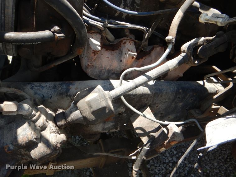 image for item DE3524 1996 Ford F800 crane truck